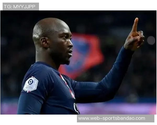 达尼洛称赞巴黎圣日耳曼实力弗拉门戈誓言争夺洲际杯荣耀